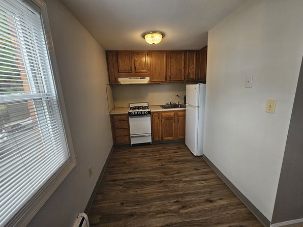 131 Green St #102