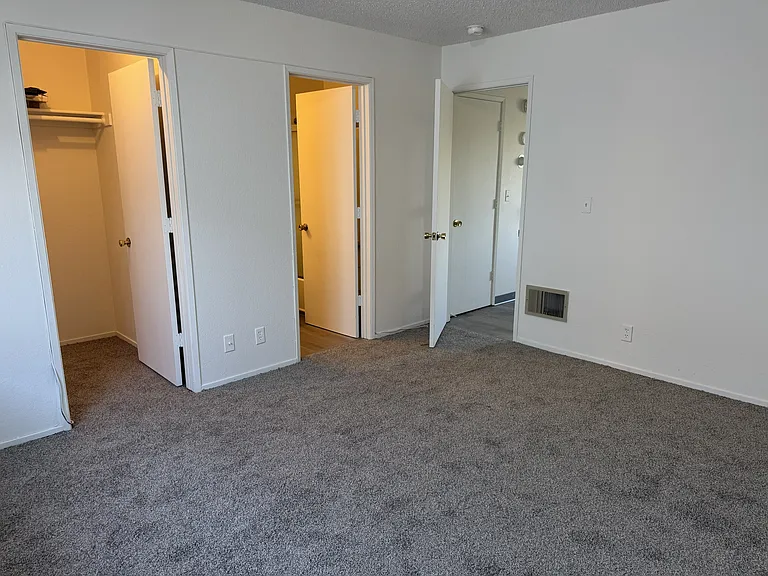 3601 Gypsum Rd #2 — Photo 7