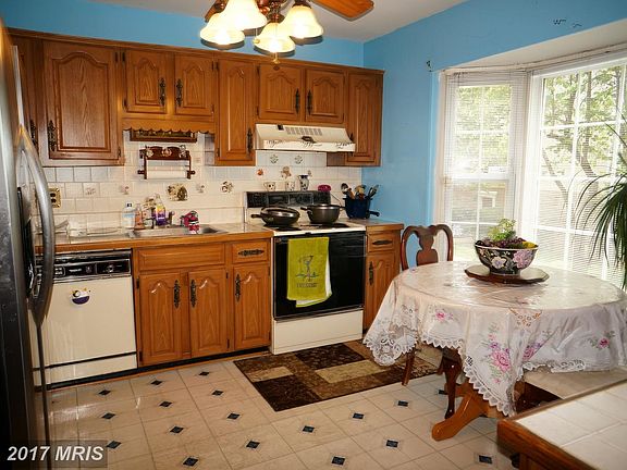 5th image of 13334 Bayberry Dr #2