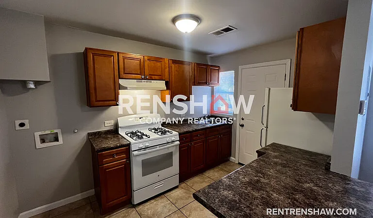 2457 Hale Ave — Photo 5