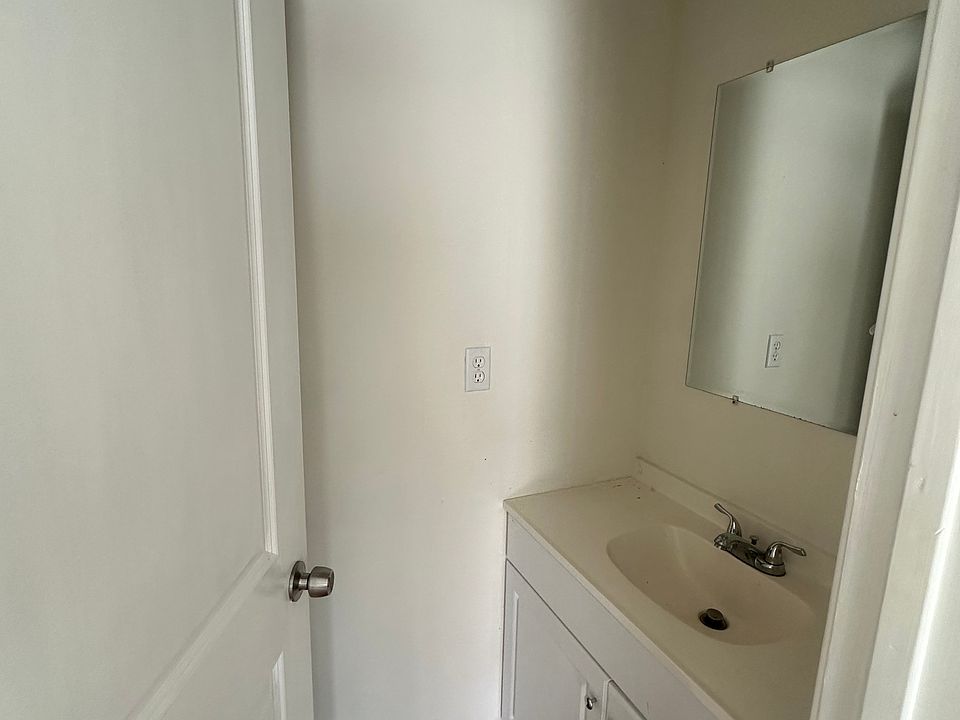 1st image of 8017 Campion Dr
