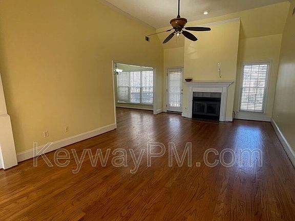 3rd image of 4227 Aerie Cir