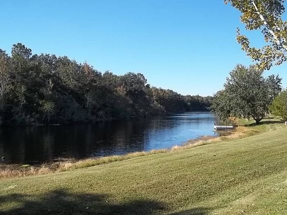 Freshwater view to rear