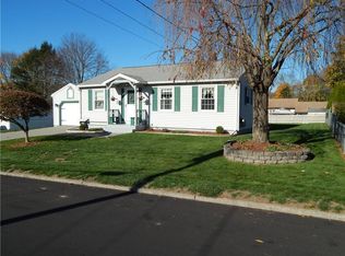 184 Nimitz Rd, Woonsocket, RI 02895