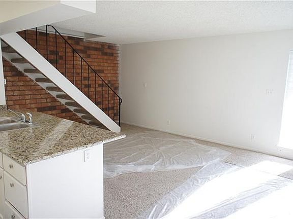 4th image of 4501 Palm Ave