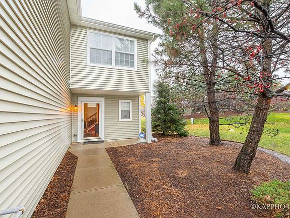 2nd image of 360 Glen Leven Ct #22360B