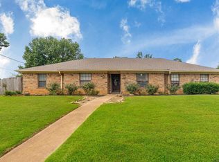 213 Joan Ln, Longview, TX 75605