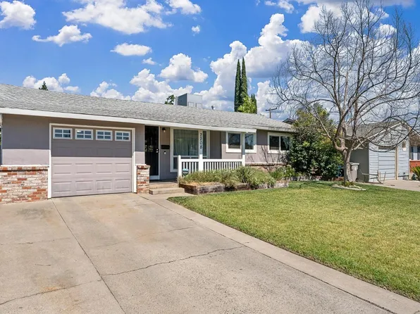2208 Waterford Rd, Sacramento, CA 95815