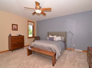 1845 E River Rd, Grafton, WI 53024