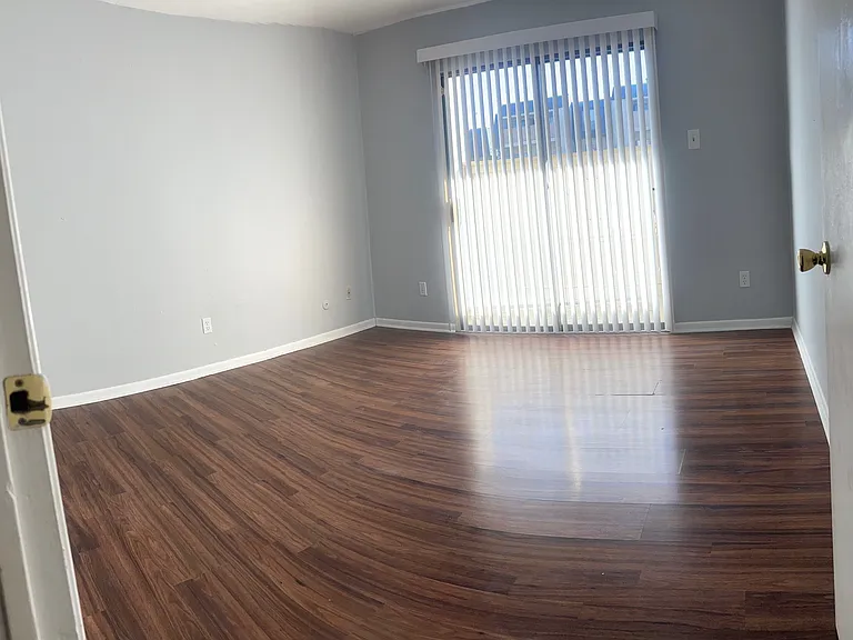 8517 Hearth Dr #4 — Photo 11
