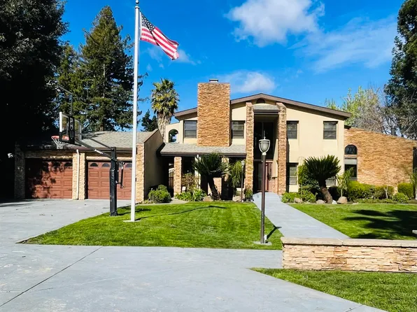 3635 Country Club Blvd, Stockton, CA 95204