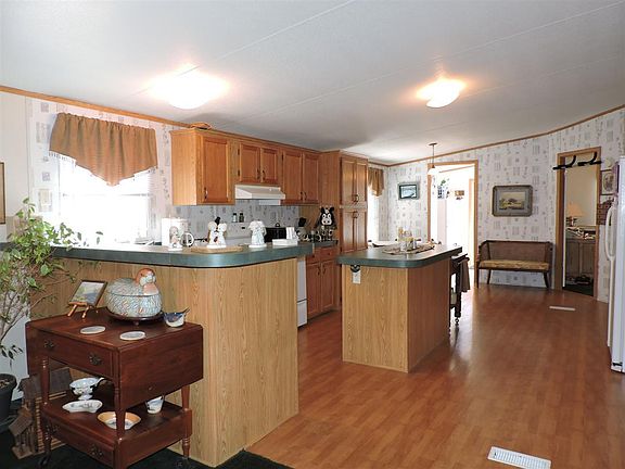 3rd image of 2159 Theresa Ln