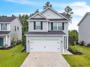 592 Brightleaf Cir, Hinesville, GA 31313