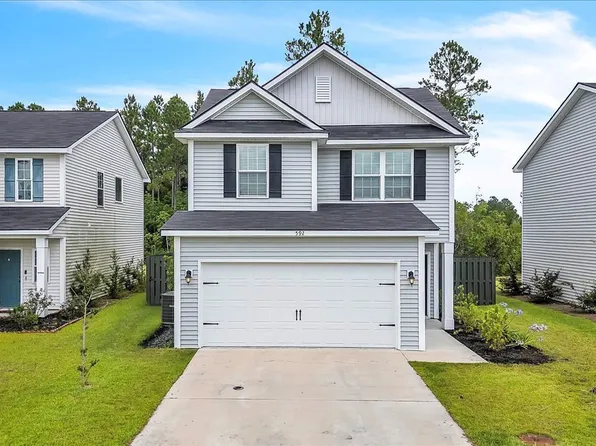 592 Brightleaf Cir, Hinesville, GA 31313