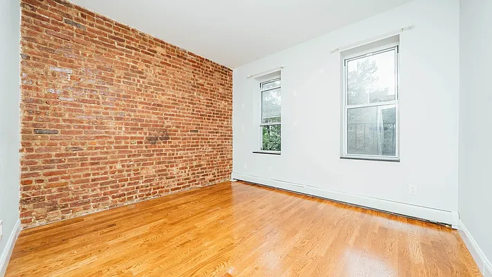 Rented by Compass | media 7