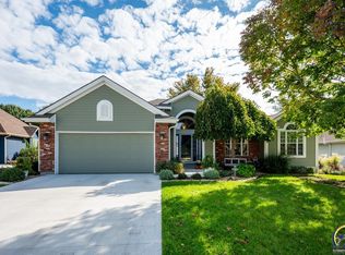 2728 SW Chauncey Ct, Topeka, KS 66614