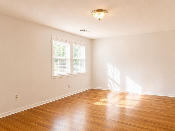 5th image of 1613 Demosthenes St Unit A