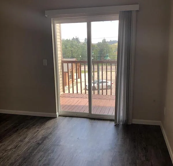 324 W Eaton Ave #D — Photo 5