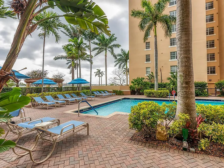 1801 N Flagler Dr #818 — Photo 40