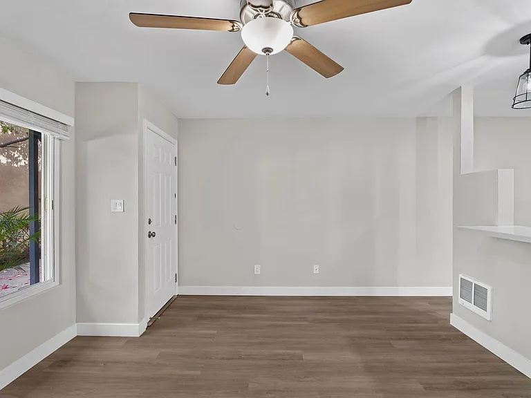 Point Loma Bay Apartments | Coastal Living Near the Beach — Photo 59