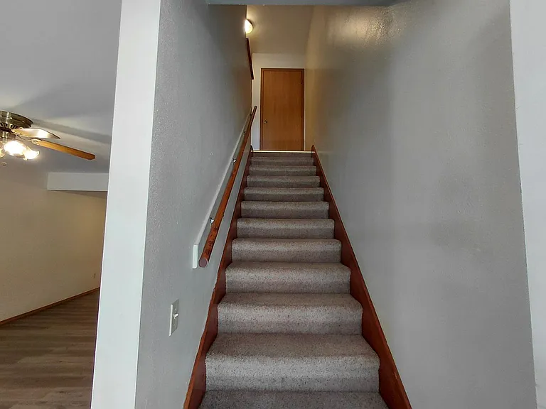 20305 Skyview Dr — Photo 10