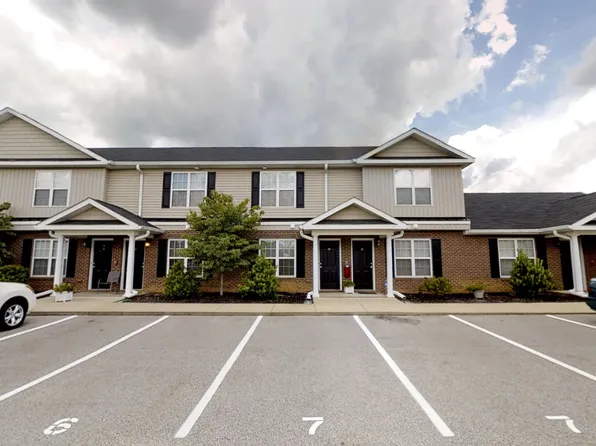 309 Family Lodge Dr #8, Fayetteville, NC 28303