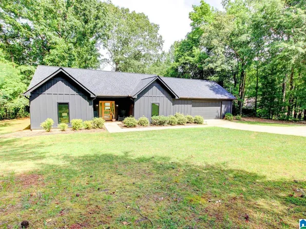 2919 Crescent Crest Dr, Wedowee, AL 36278