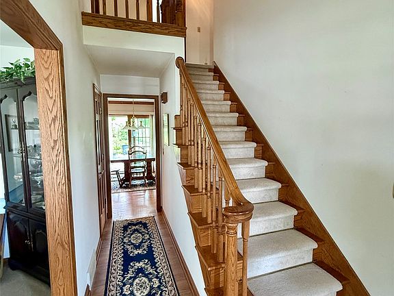 3rd image of 5226 Woodbridge Ct