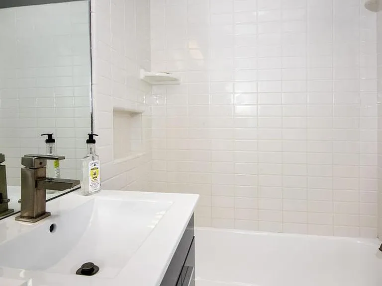 453 S Carmelo Ave — Photo 14