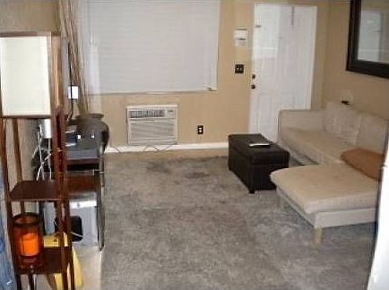 1st image of 1014 S M St APT 1