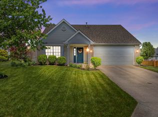 8818 Goshawk Ln, Fort Wayne, IN 46825