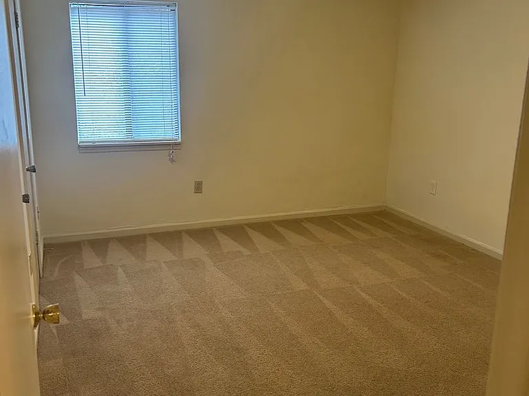 297 Peabody St #4 — Photo 6