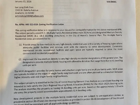 160 S San Jacinto St #3, Hemet, CA 92543