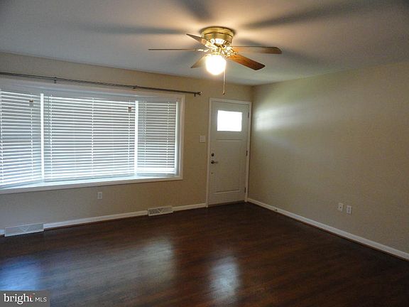 2nd image of 11006 Coventry Ln
