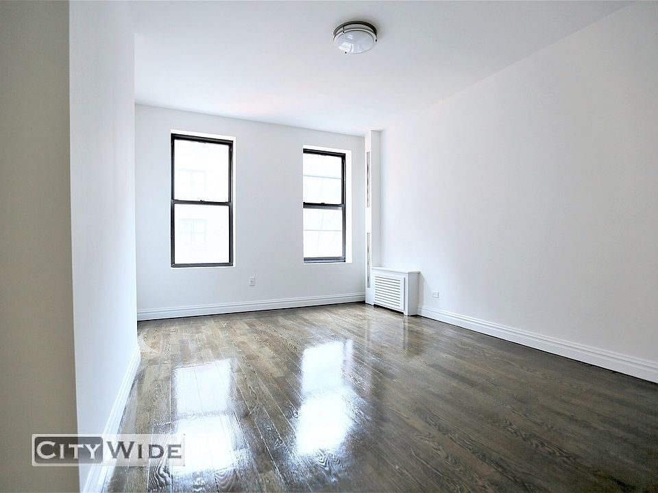 1st image of 230 E 89th St #4