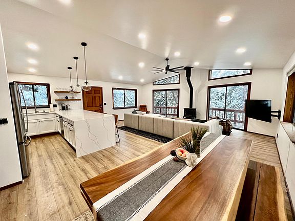 2nd image of 10414 Snow Shoe Cir
