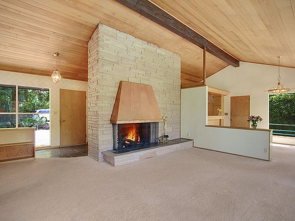 W/B fireplace w/copper hood