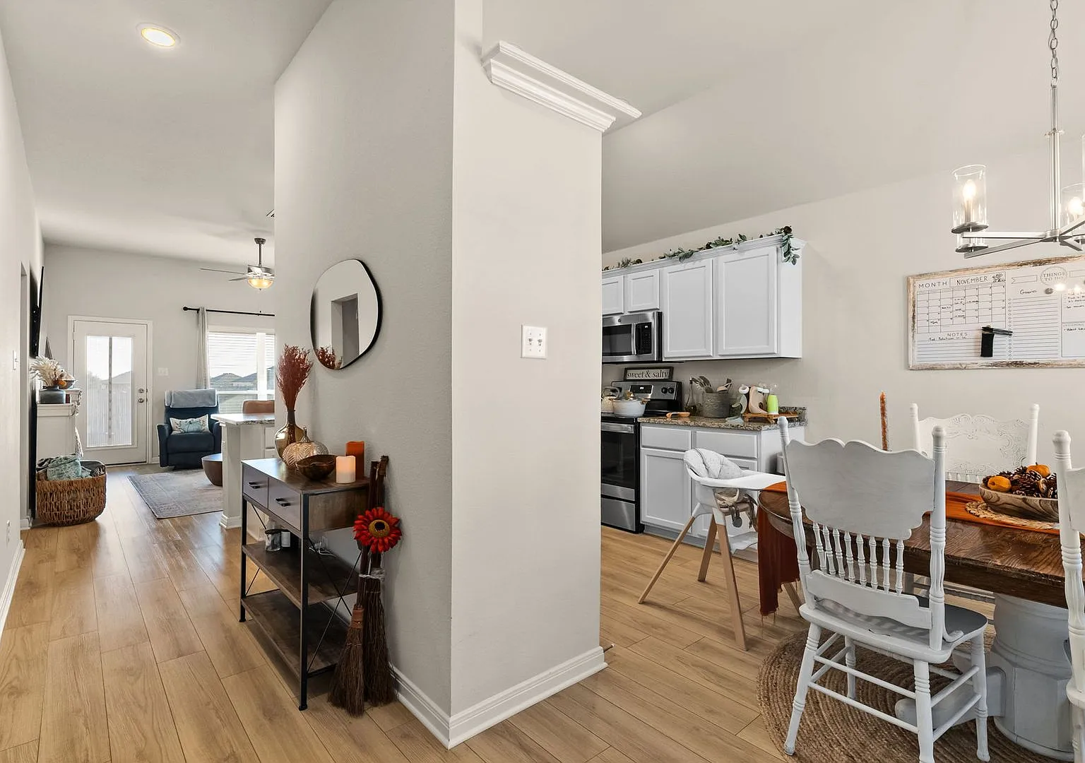 9612 Caemlyn Cove — Photo 2