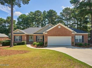 38 Winding Trl, Whispering Pines, NC 28327