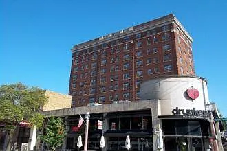 Fairmont — Photo 4