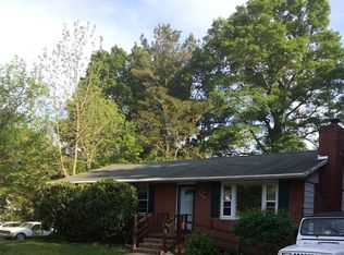 105 Bell Air Pl, Fredericksburg, VA 22405