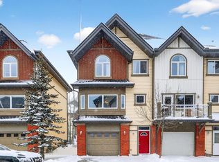 1902 Wentworth Vlg SW, Calgary, AB T3H0K8