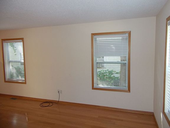 2nd image of 1020 Stinson St