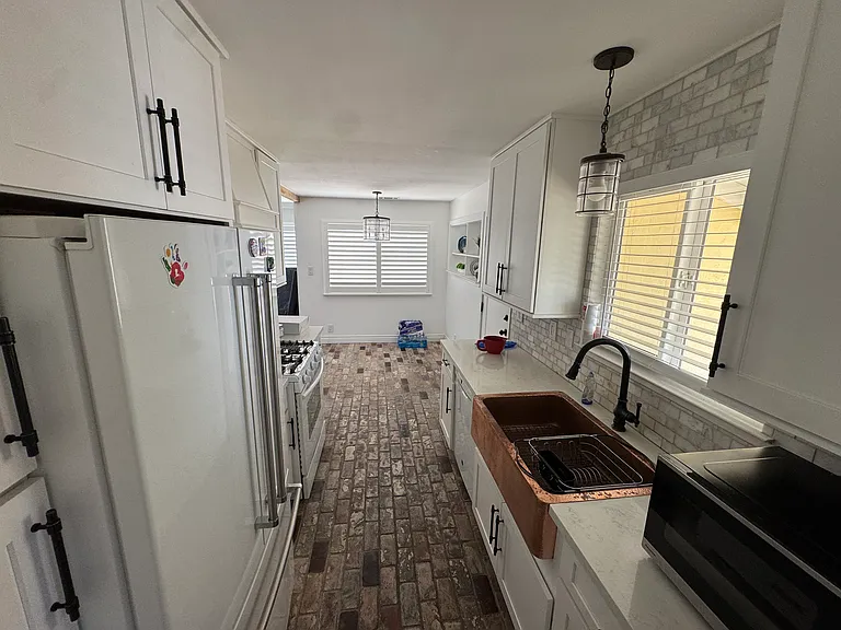 1250 Cape Cod Way — Photo 6