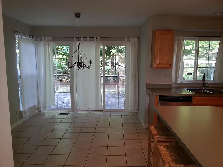 3101 Yosemite Dr — Photo 7
