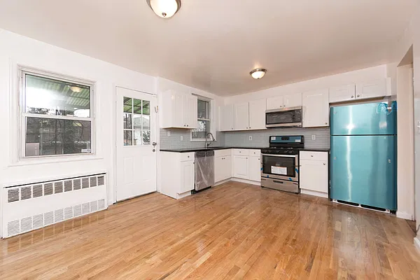 Sold by Keystone Realty USA Corp | media 3