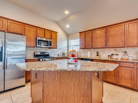 2nd image of 19609 Drifting Meadows Dr