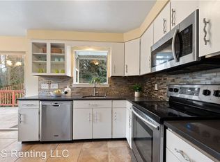 9303 NE 184th Pl, Bothell, WA 98011