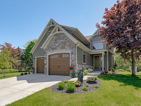 2nd image of 504 River Island Dr
