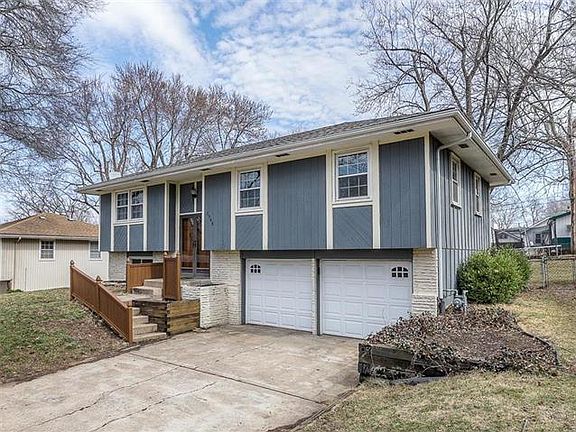 2nd image of 5943 Caenen St
